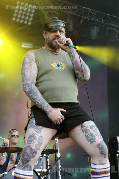 TURBONEGRO - 2018-06-16 - BRETIGNY-SUR-ORGE - Base Aerienne 217 - Main Stage - 